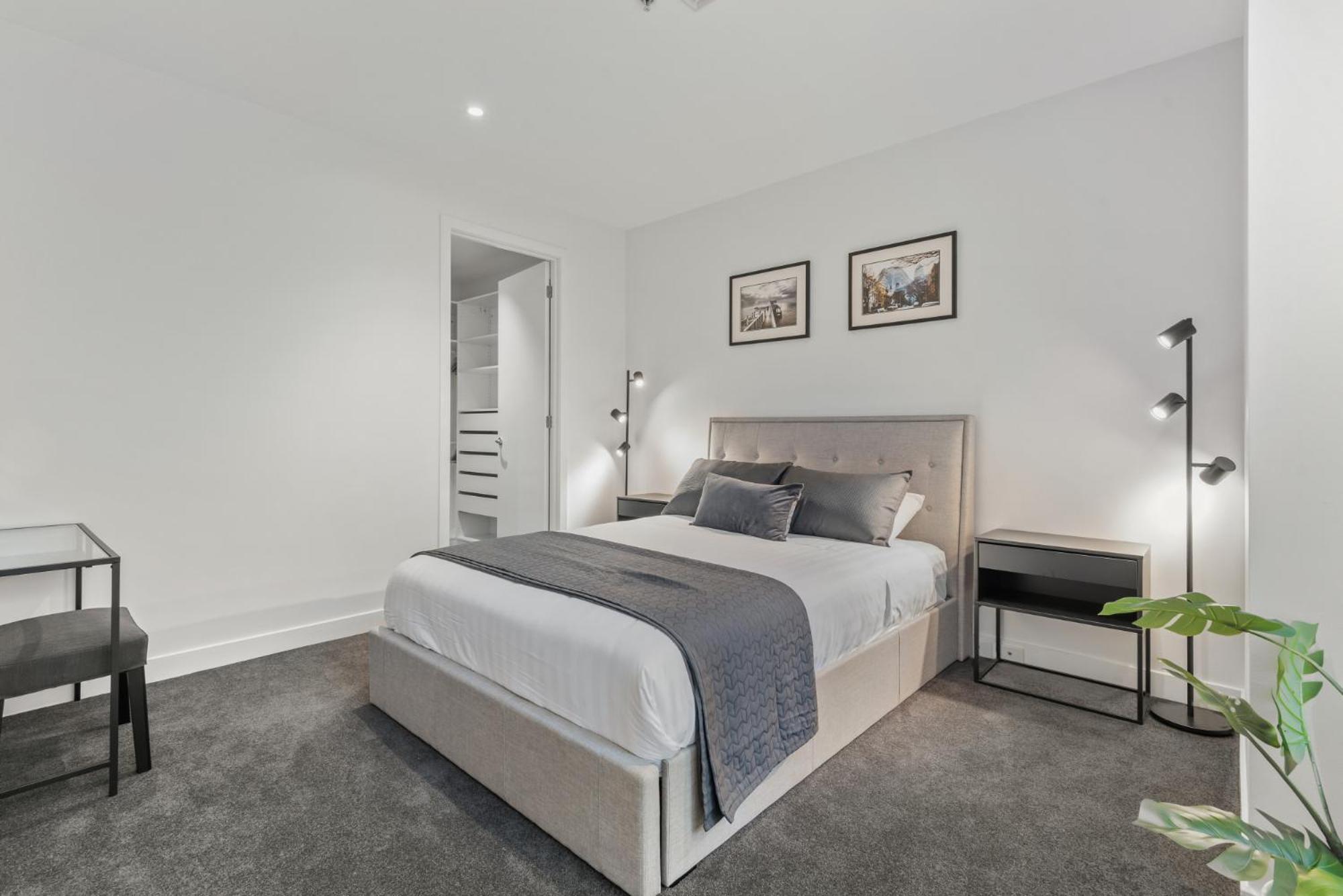 Stylish And Spacious 2-Bed Apartment メルボルン エクステリア 写真